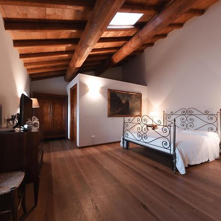 Corte Castello Афи Екстериор снимка