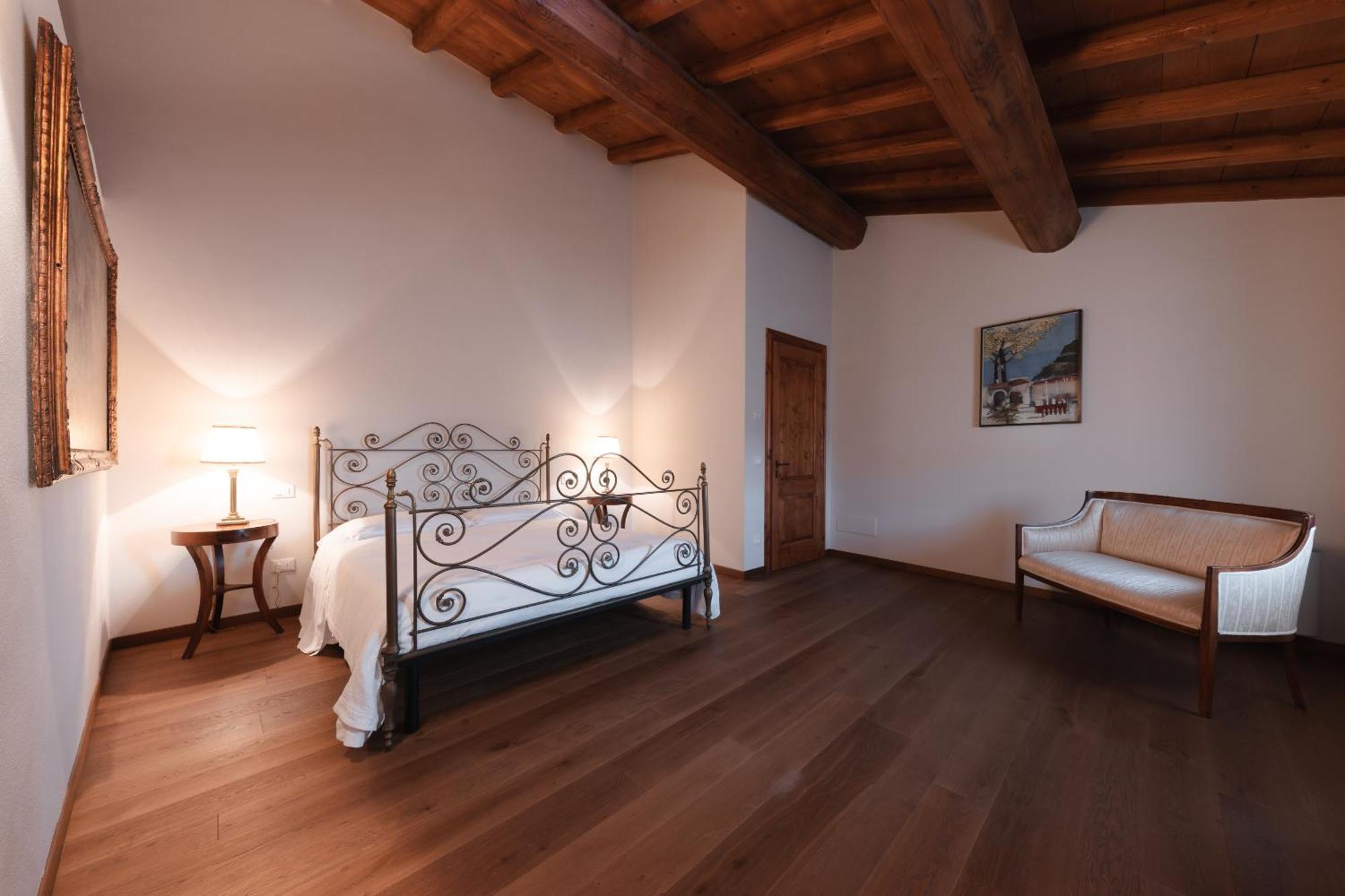 Corte Castello Афи Екстериор снимка