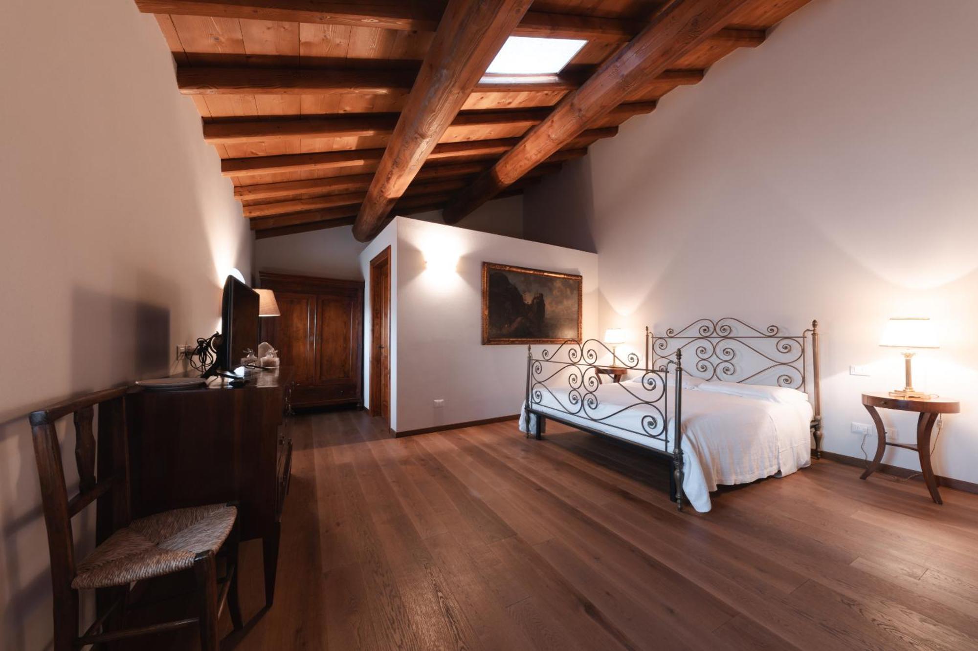 Corte Castello Афи Екстериор снимка