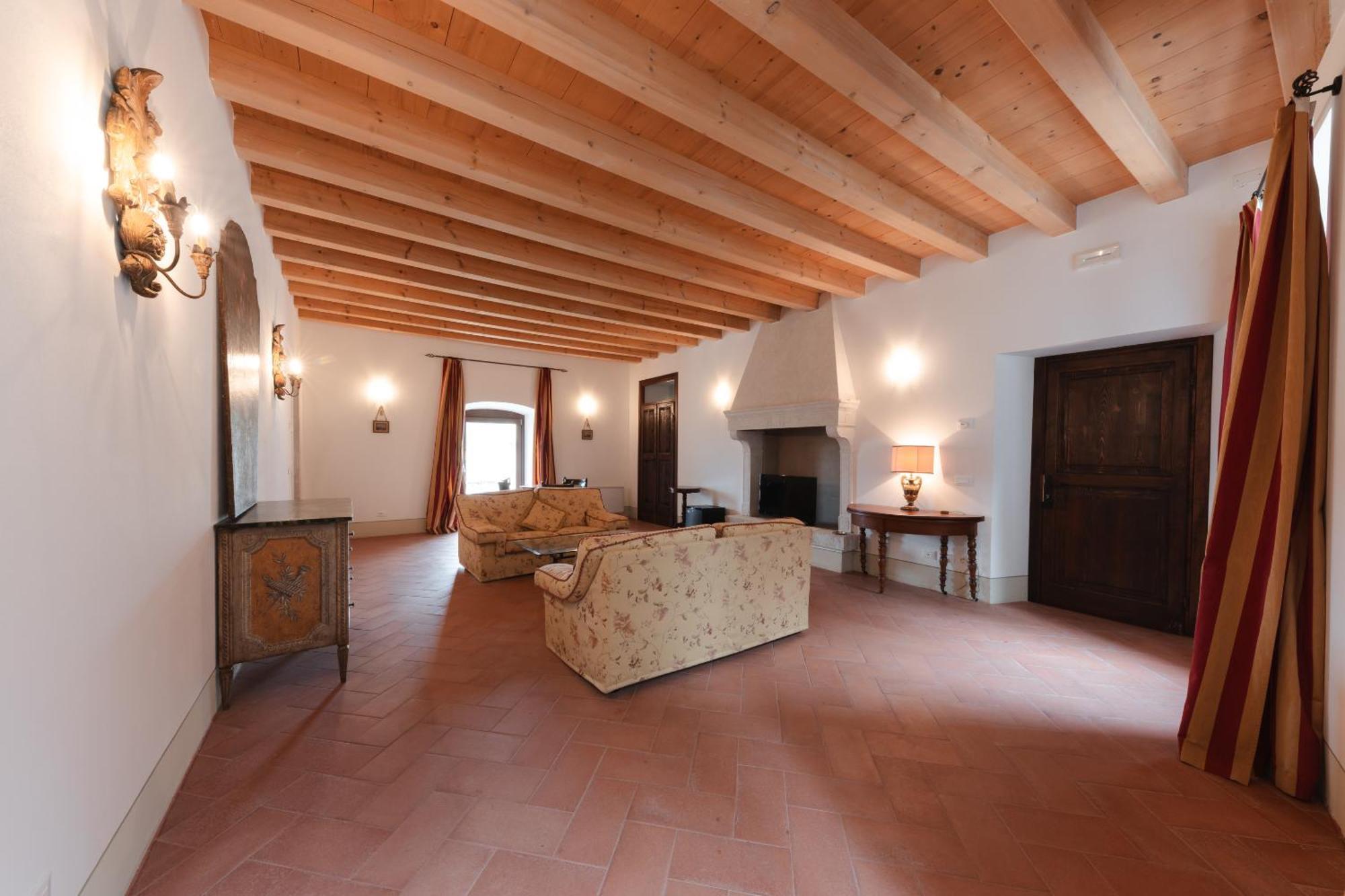 Corte Castello Афи Стая снимка