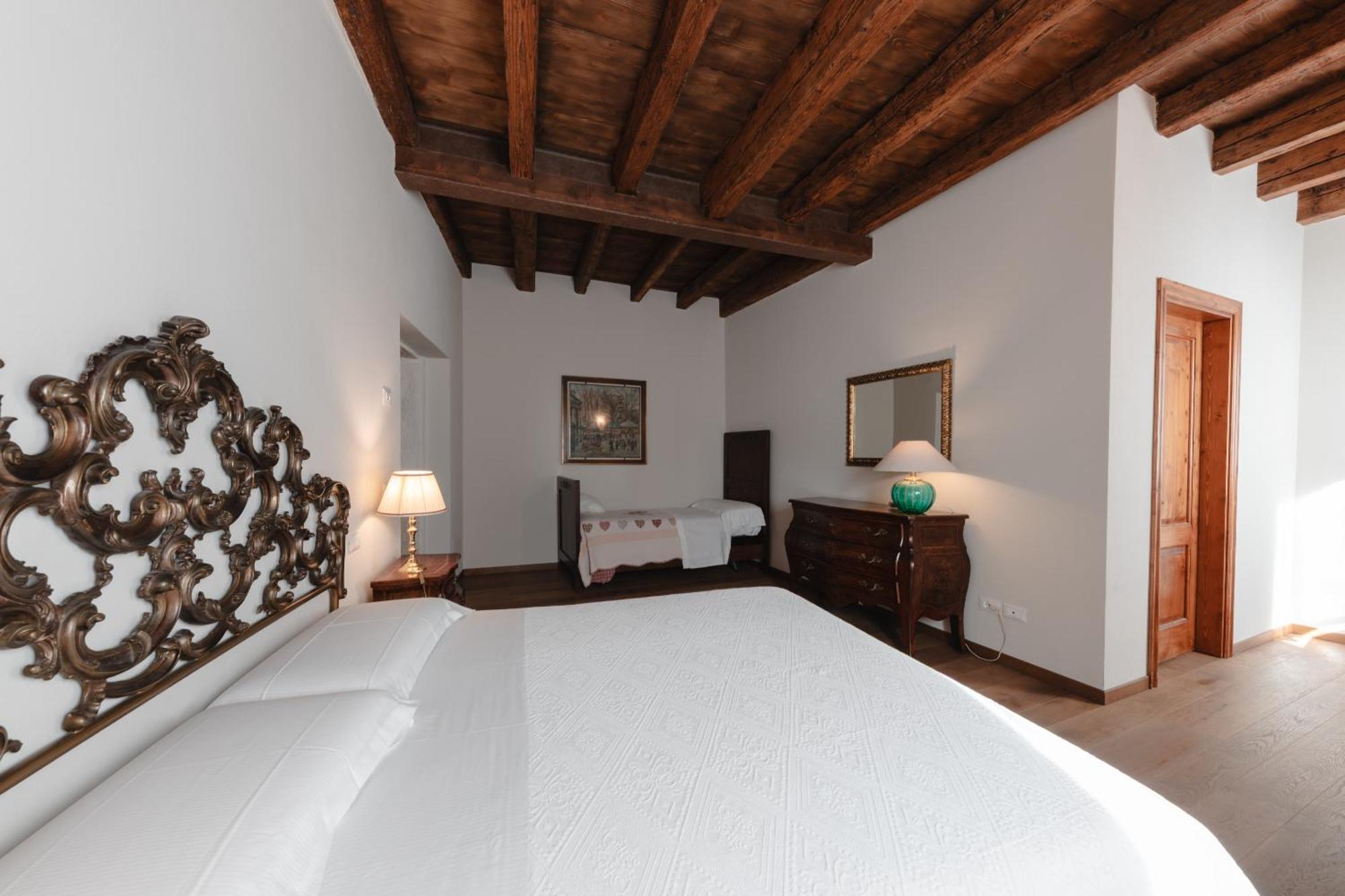 Corte Castello Афи Стая снимка