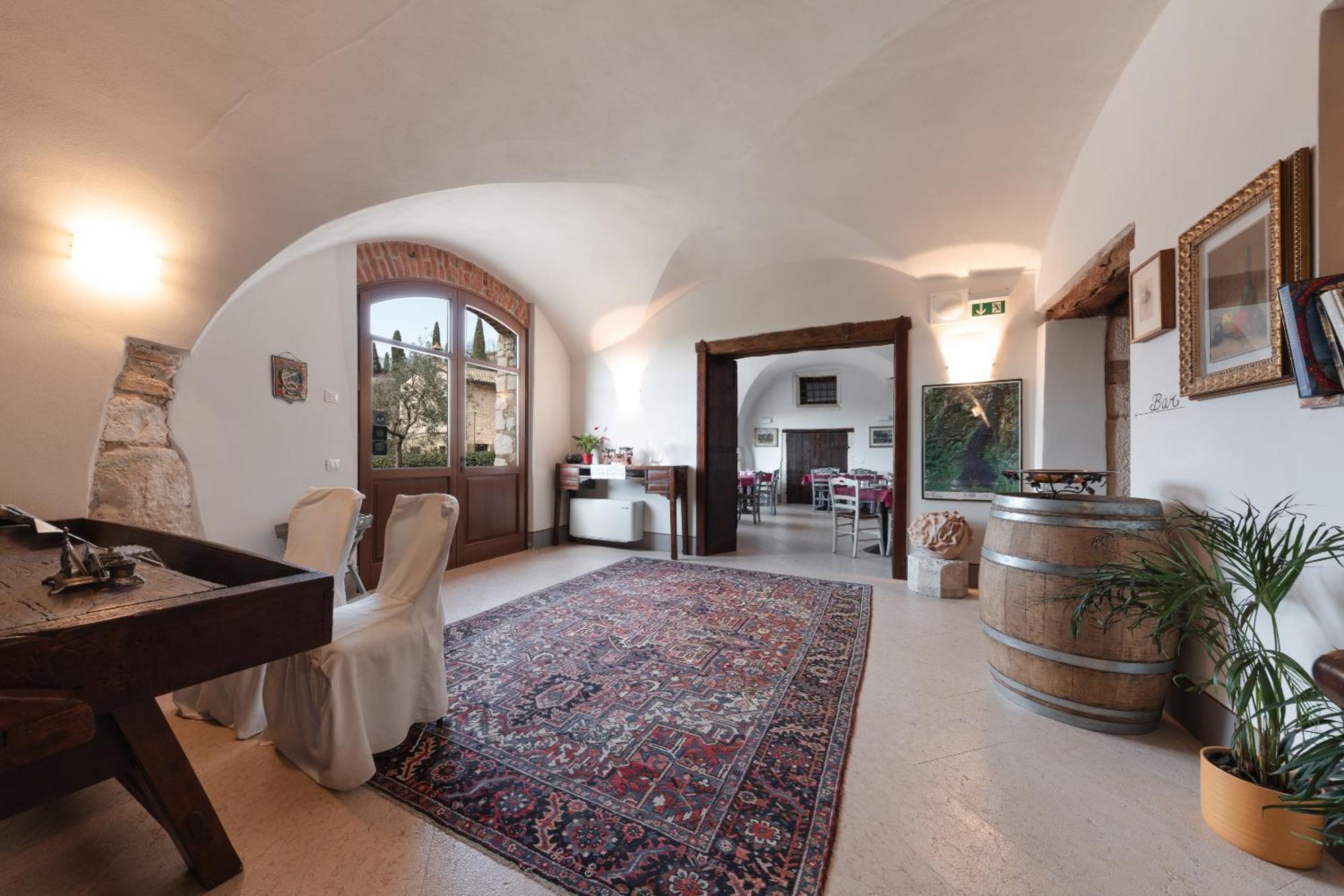 Corte Castello Афи Екстериор снимка