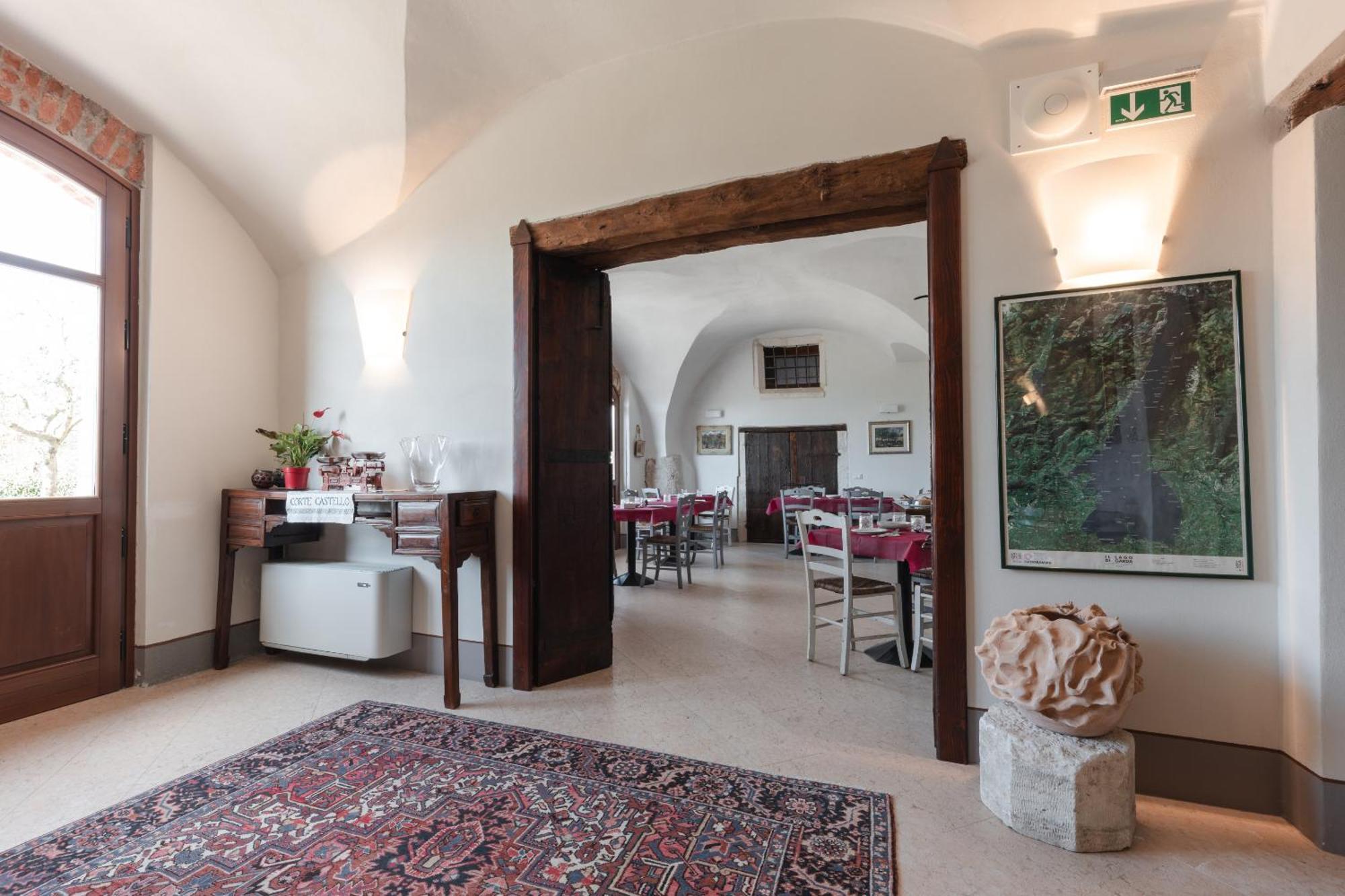 Corte Castello Афи Екстериор снимка