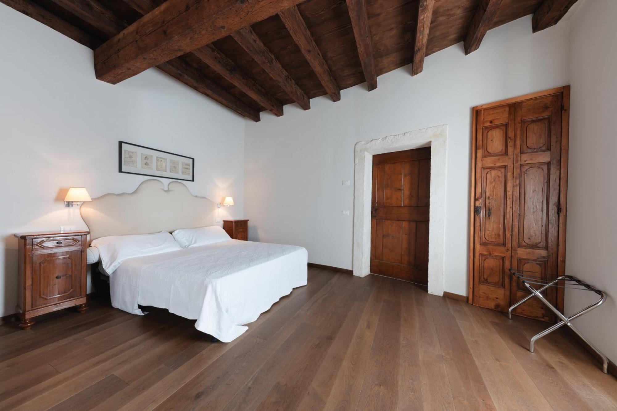 Corte Castello Афи Стая снимка